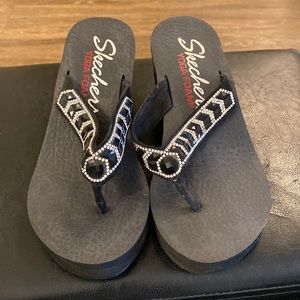 Sketchers sandals